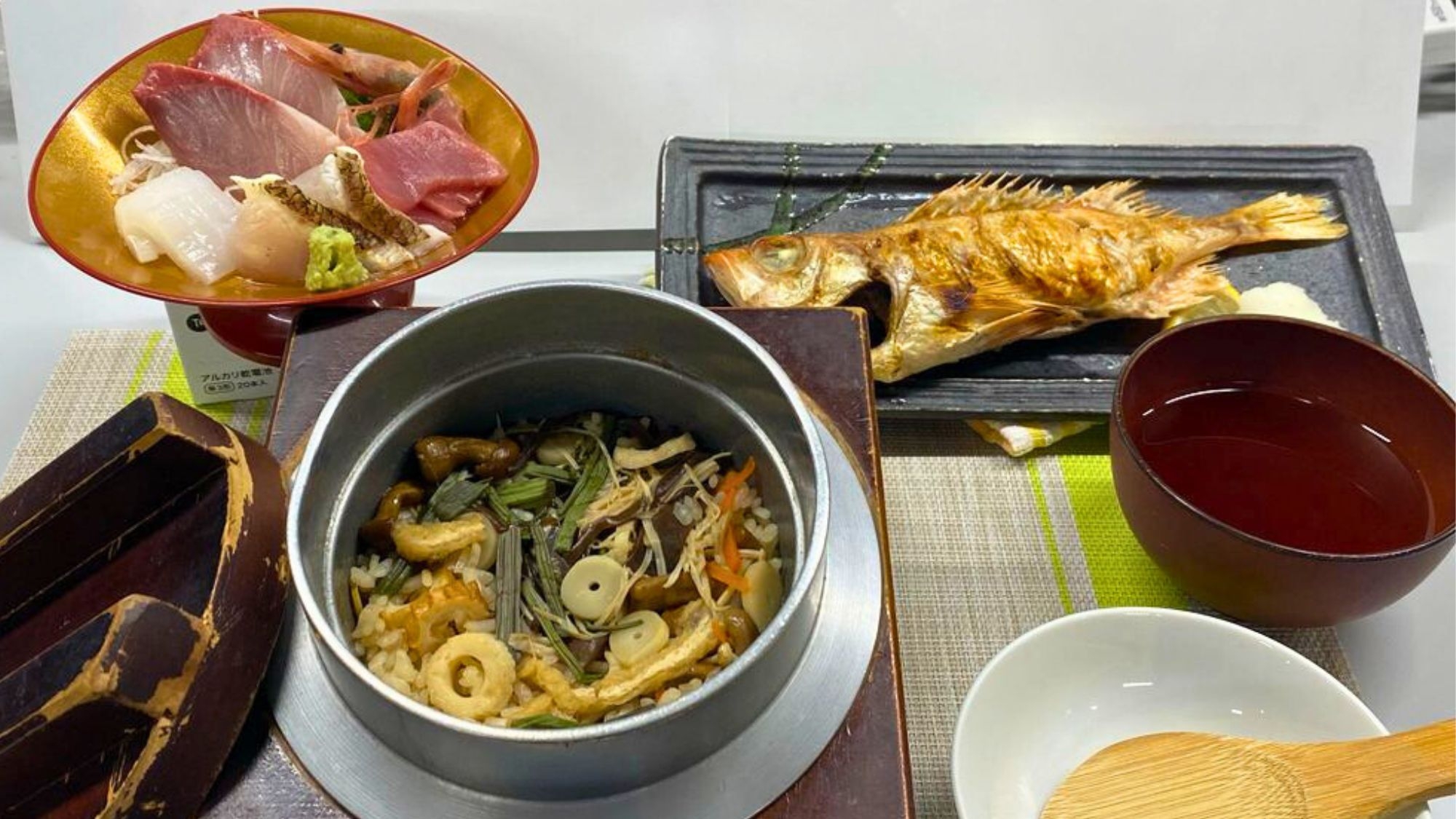 【SALE／2食付】地元で大人気「ごはん処 魚心」のお食事をお部屋で舌鼓
