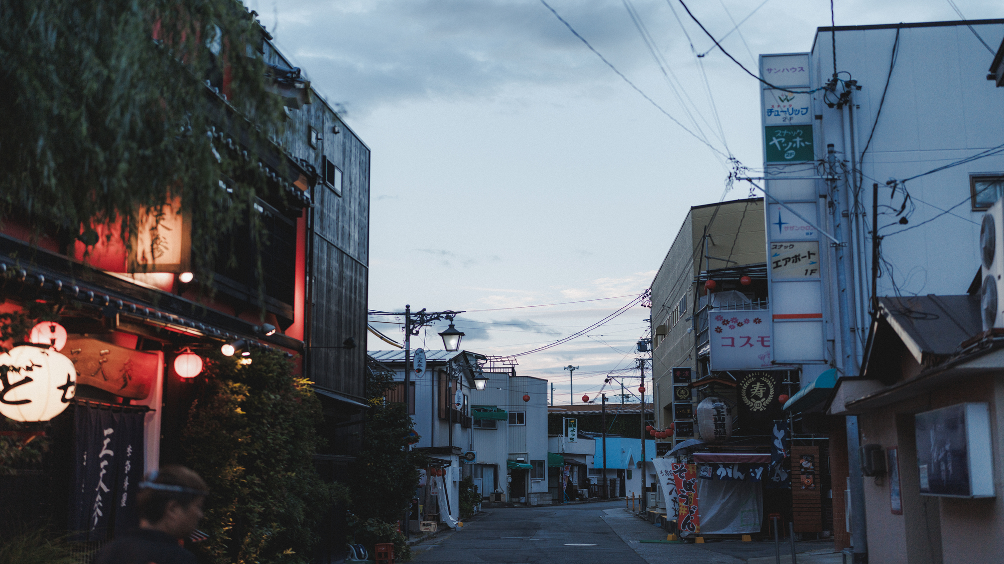 昭和レトロなネオン街