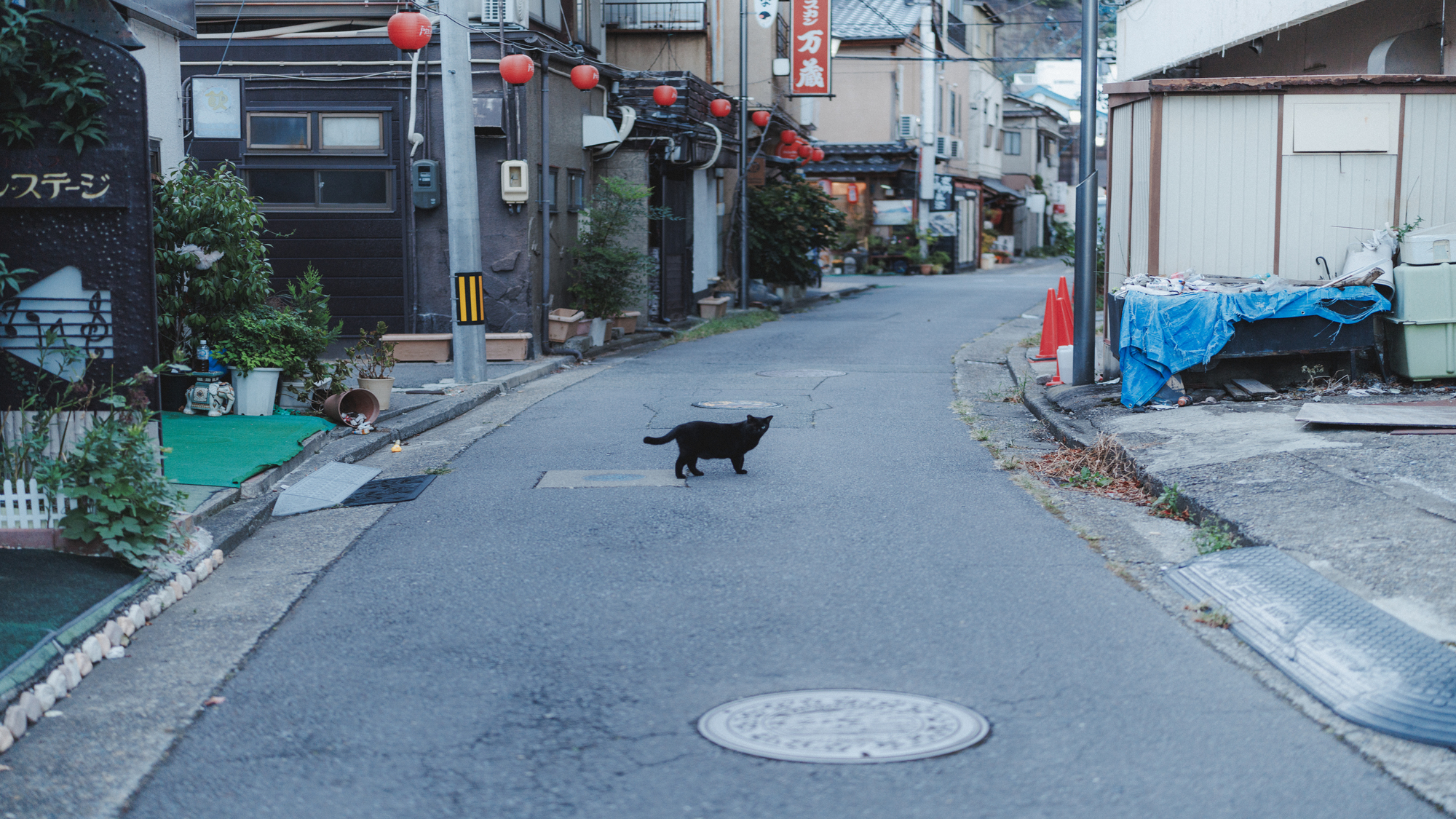 昭和レトロなネオン街