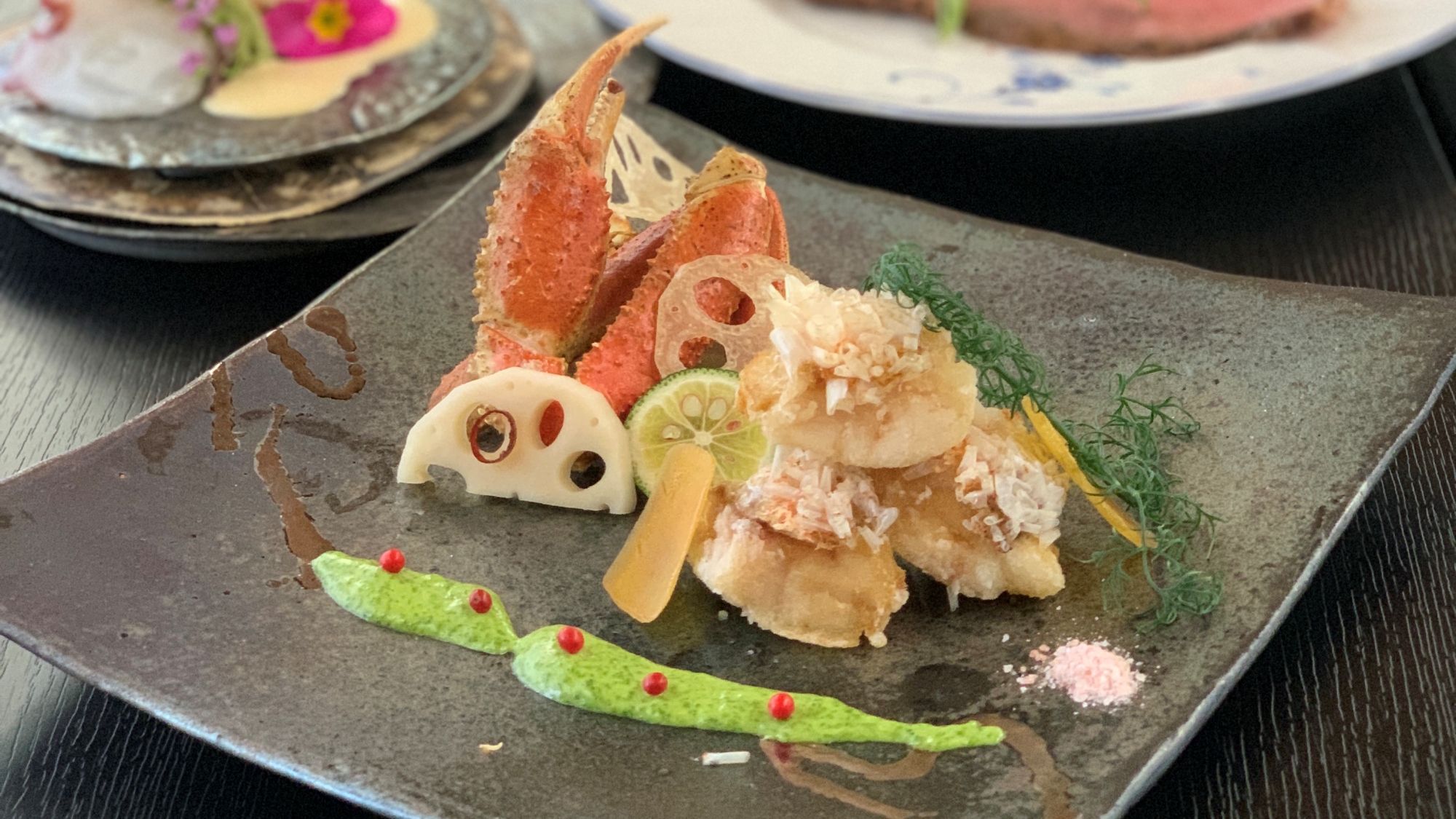 *【夕食一例】地元産の食材を活かした旬の味覚をご堪能ください。