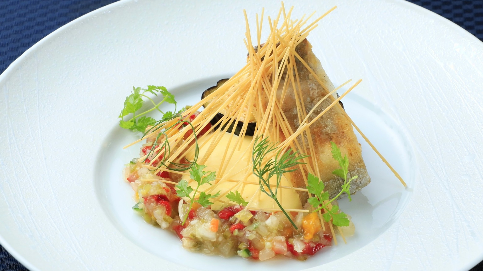 【秋冬旅セール】≪最大20％OFF≫当館自慢の和洋折衷創作コースに舌鼓＜特選コース■極＞