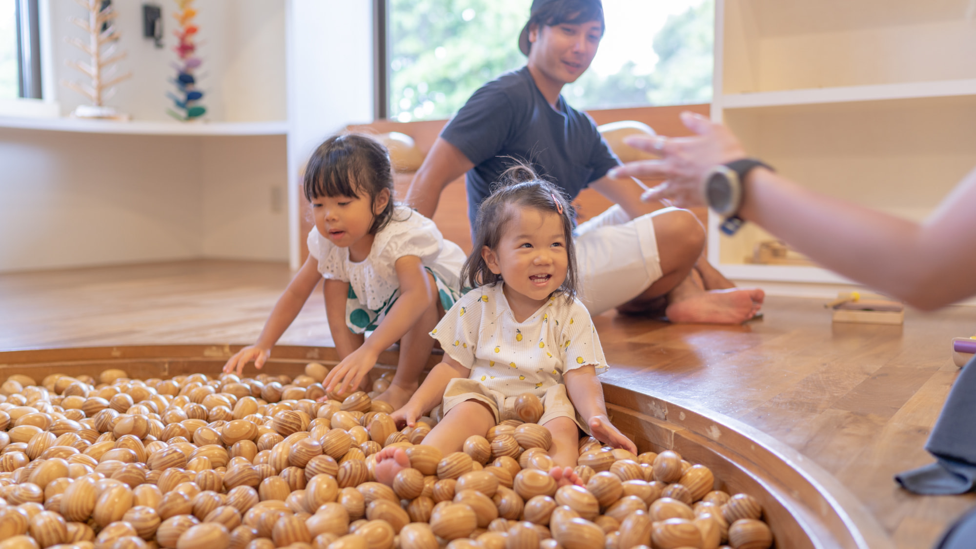 ◆おもちゃ美術館（イメージ画像）沖縄の木材を使用し制作。木の温もりを体感してください。