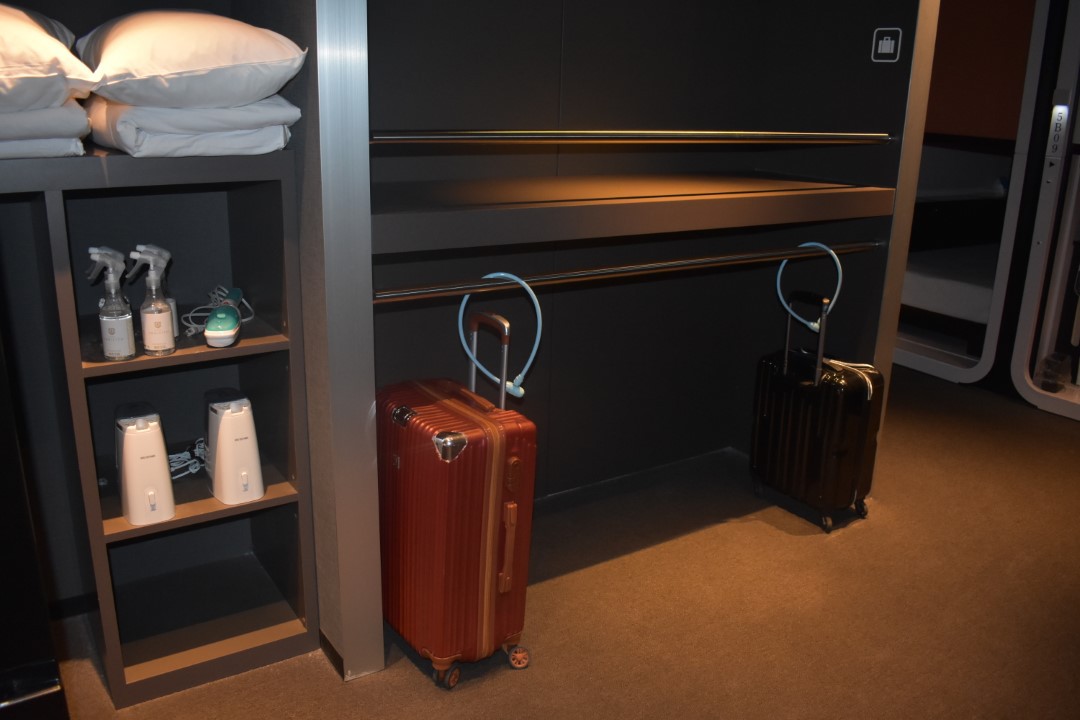 ラゲージスペース　スーツケース等保管可能となっております。