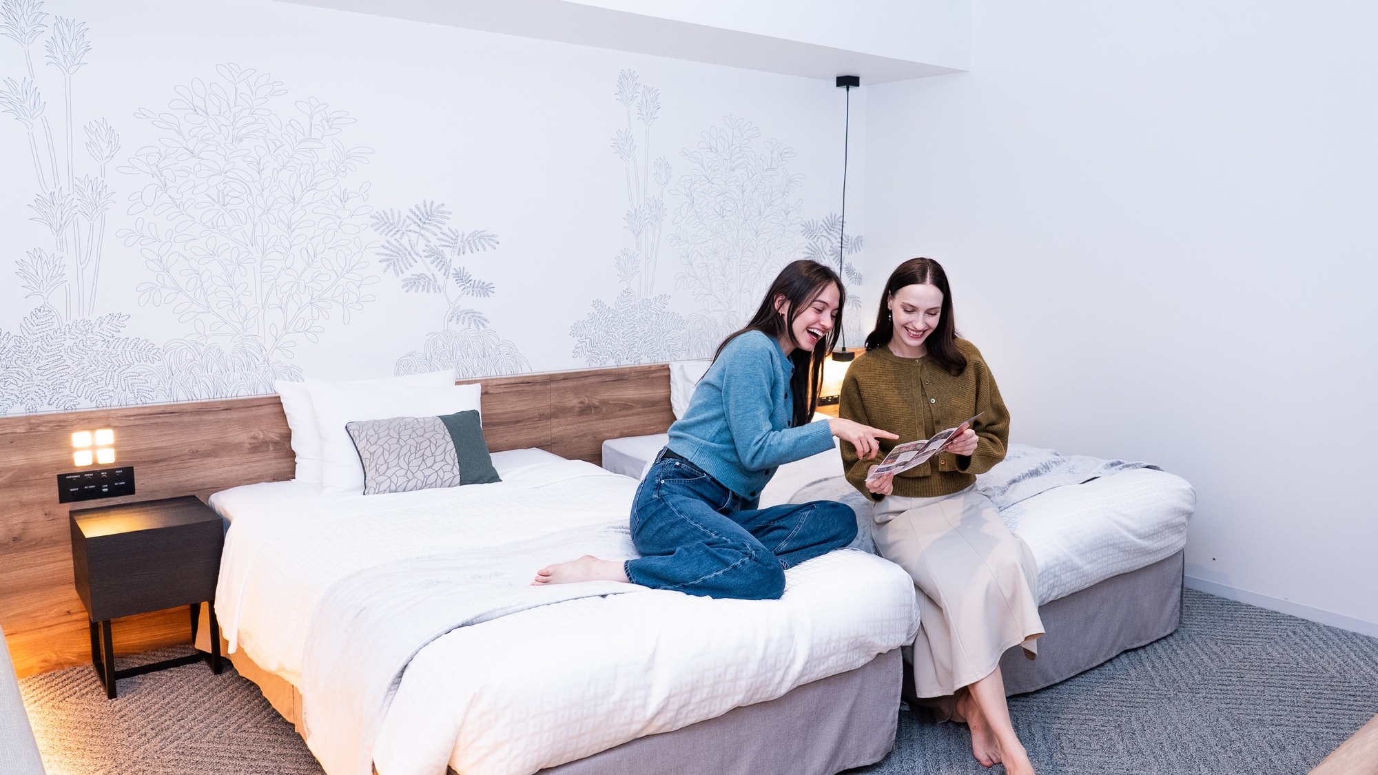 ◆デラックスツイン41平米｜3名でもゆったりとご利用頂けます（3名利用時は内1名エキストラベッド）