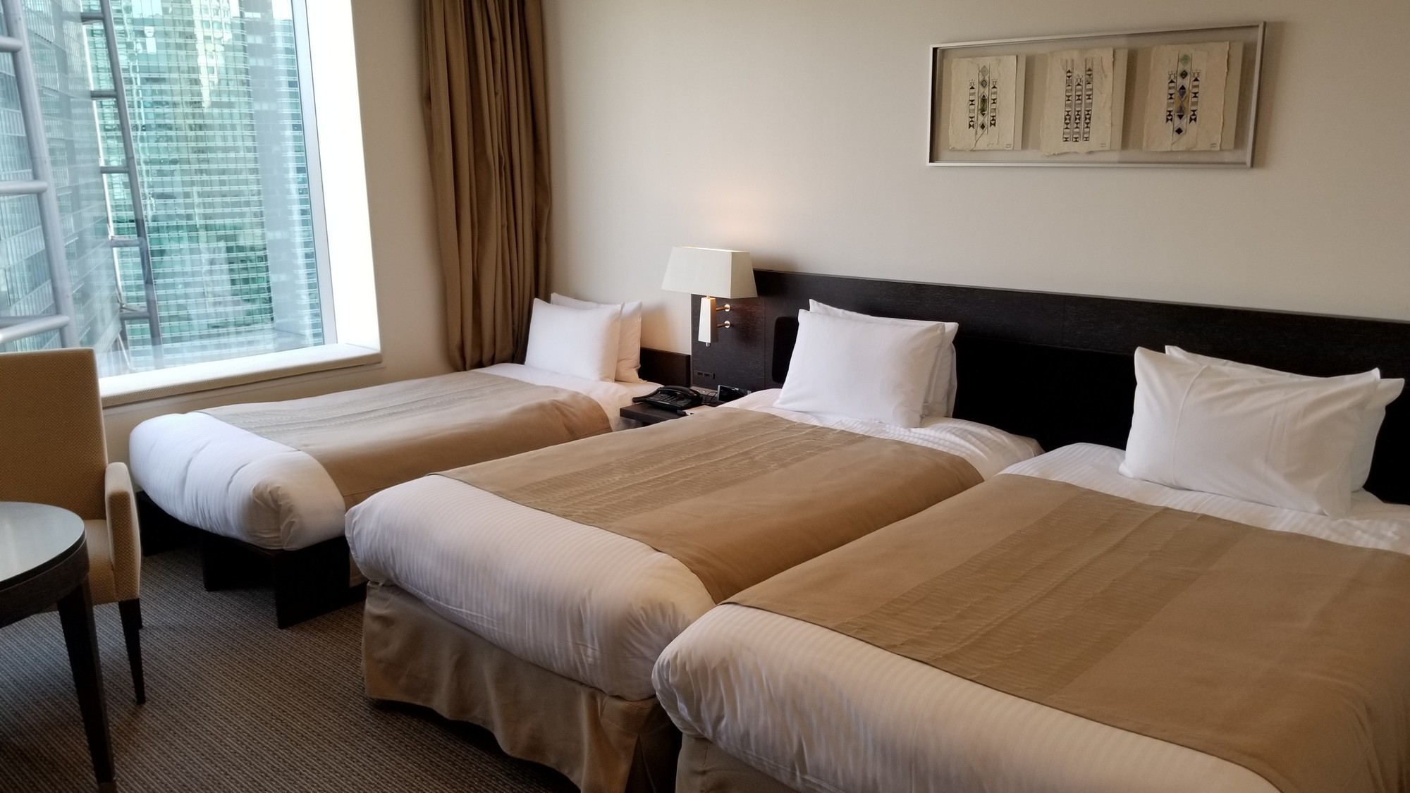 デラックストリプル（ツイン&ソファーベッド）