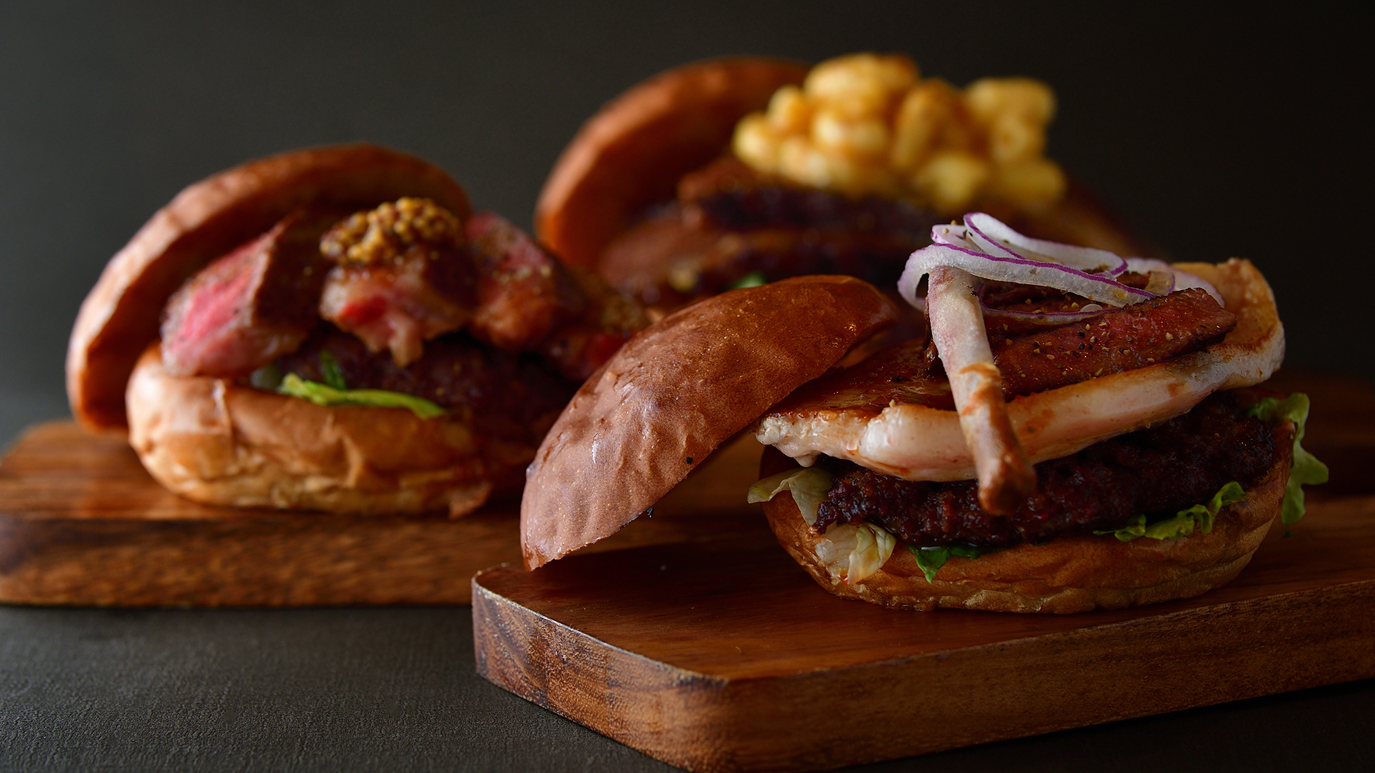 上州牛パティ&times;群馬名産バンズの絶品ハンバーガー