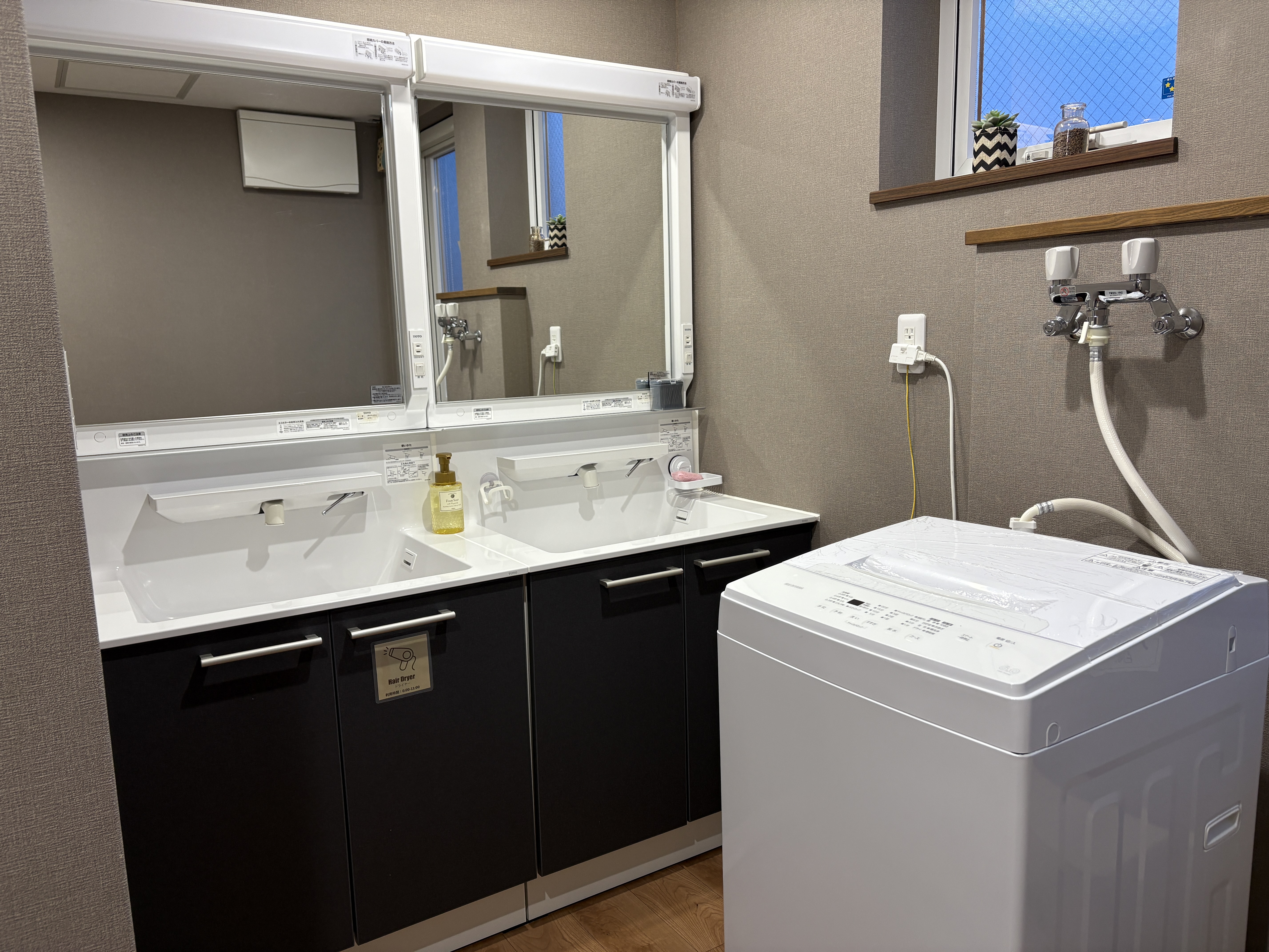 3階　洗面台、洗濯機