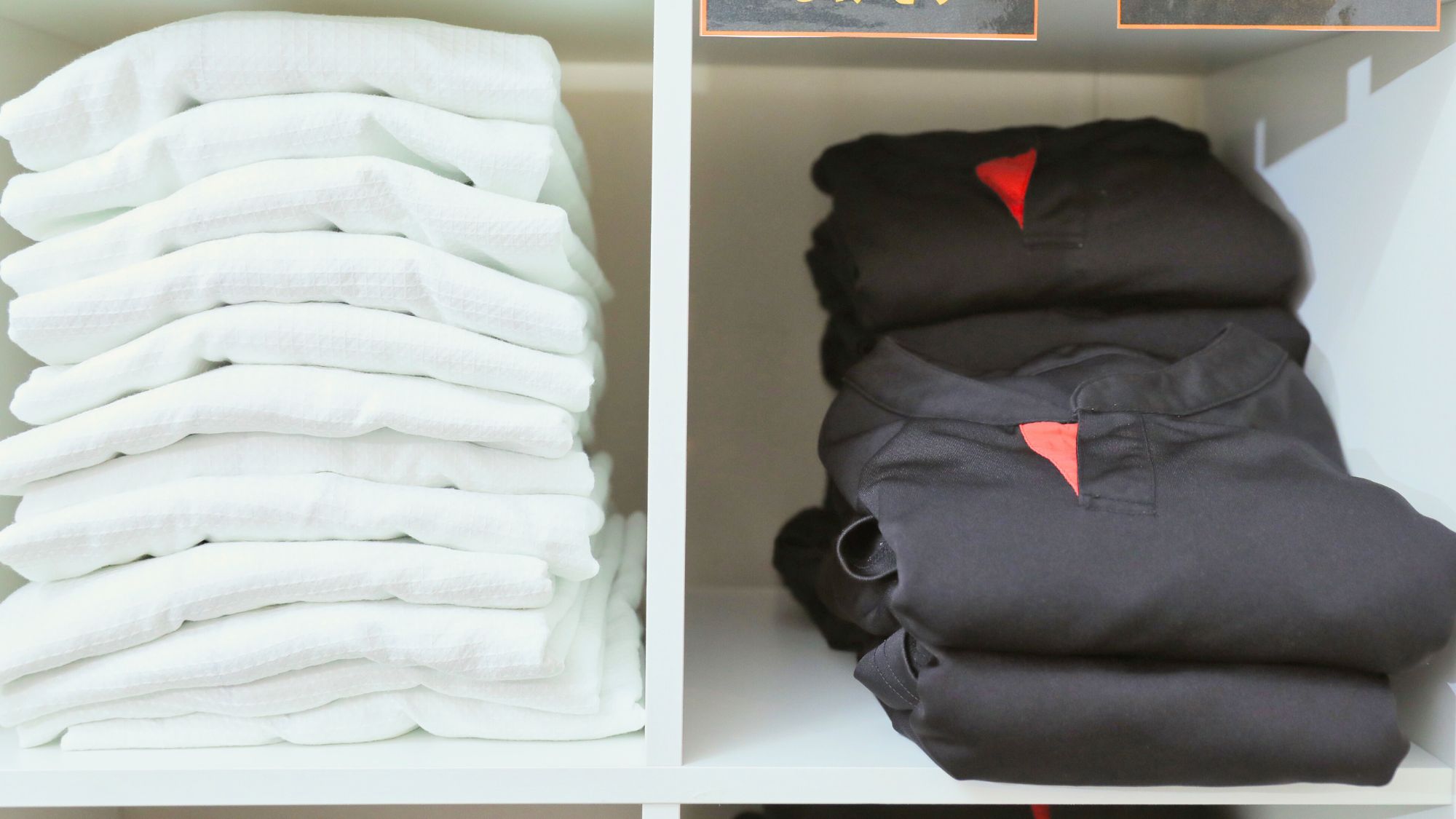 アメニティ棚（選べるパジャマ）