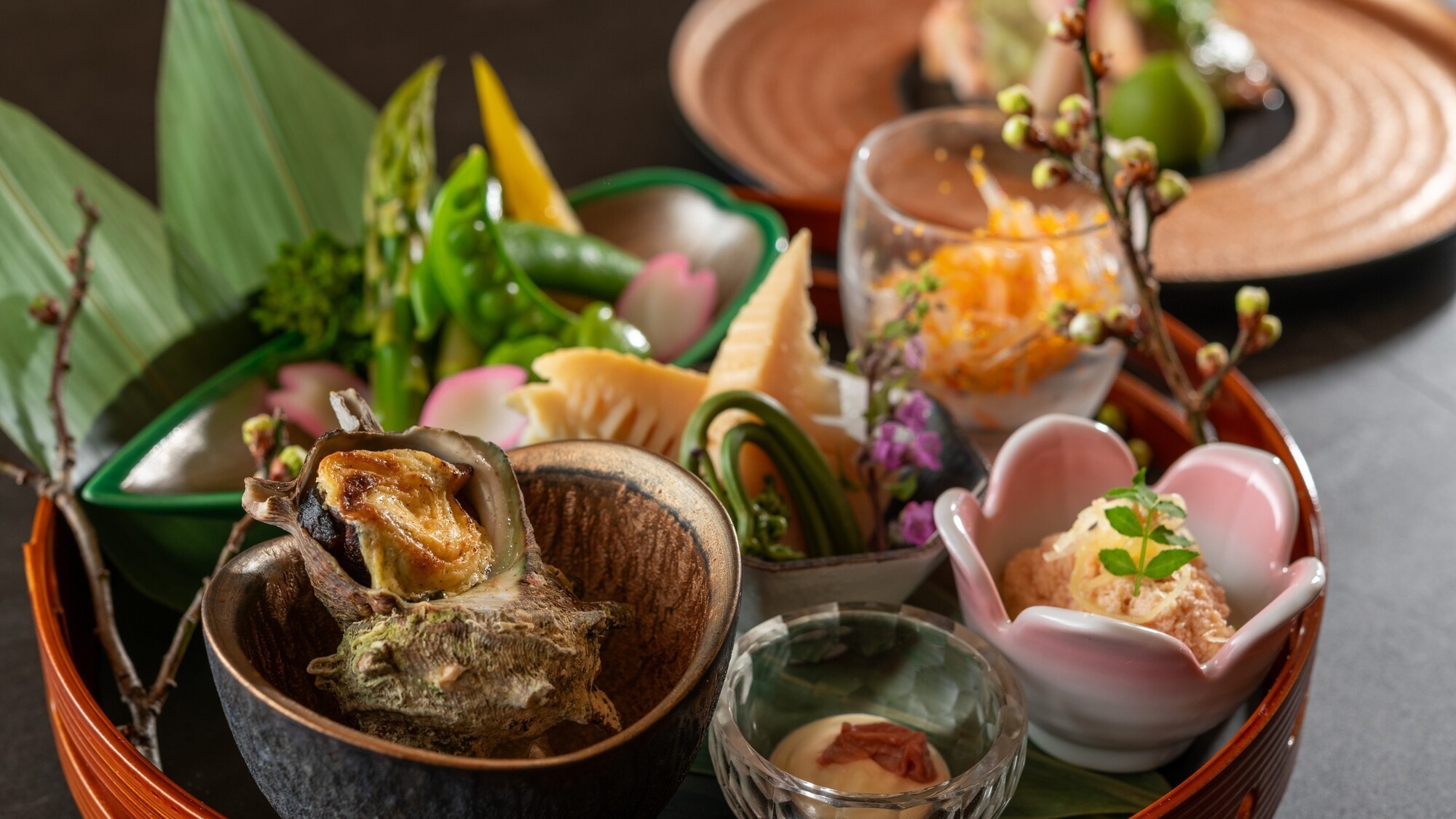 ◇山翠会席◇春爛漫！鹿児島の＜旬＞を堪能する♪ 霧島白濁温泉美食旅★ゆったり贅沢★＜2食付プラン＞