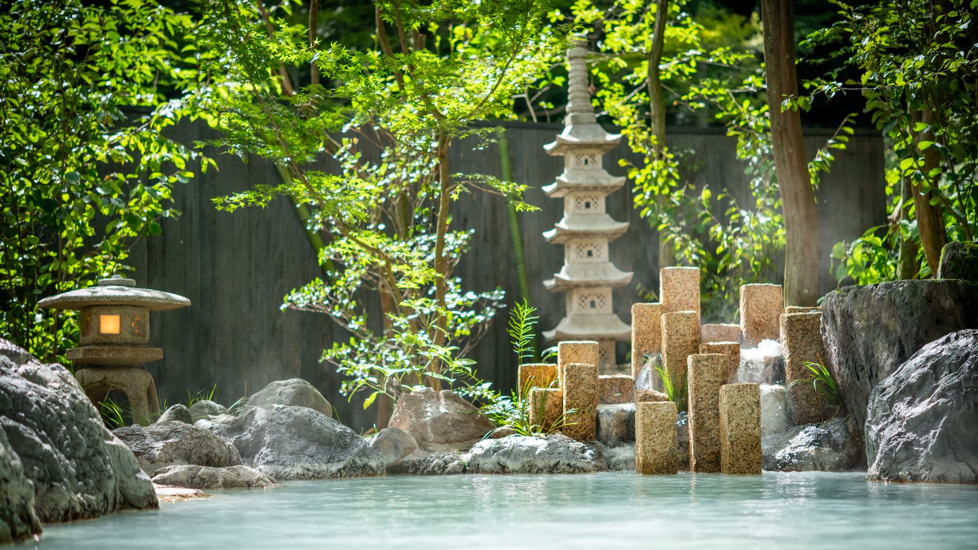 本館露天風呂「霧乃湯」2024年7月リニューアル