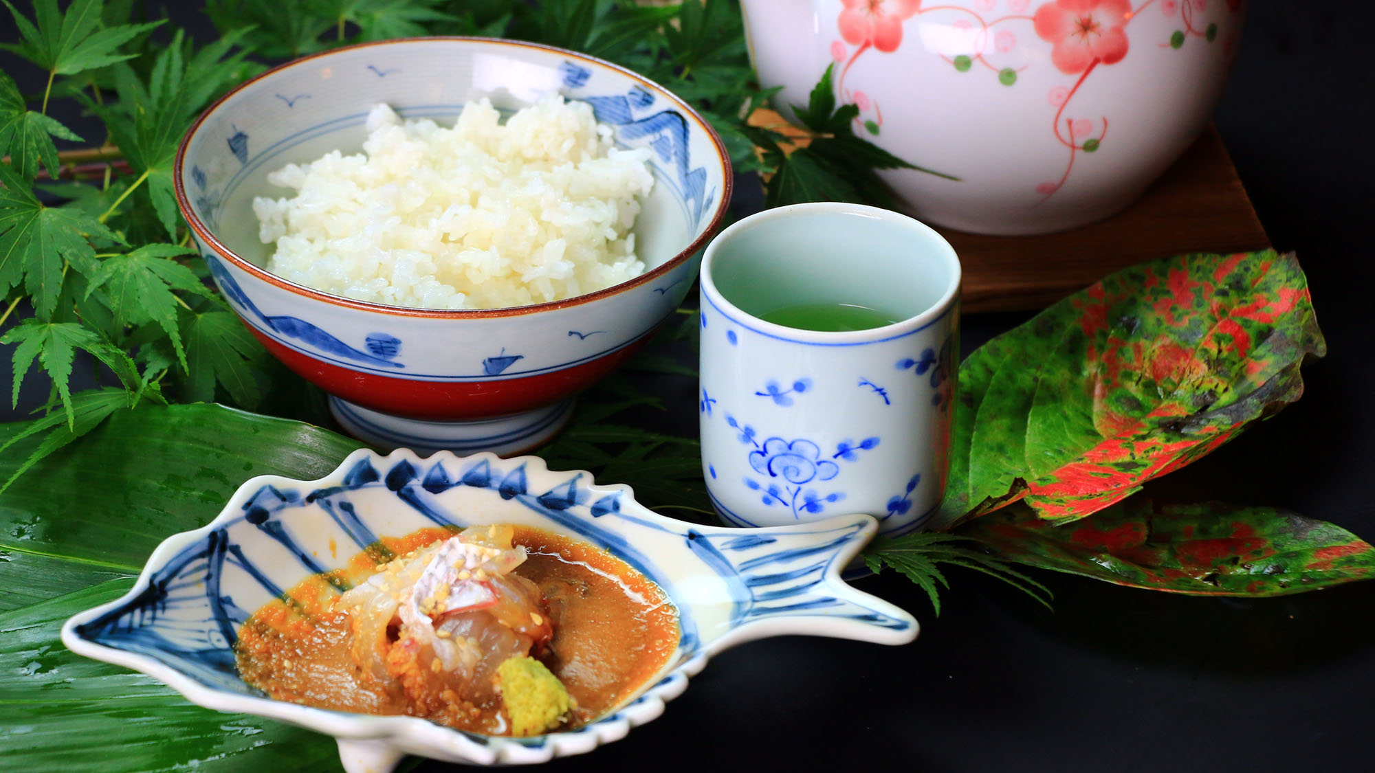 当館自慢の朝食の一品「鯛茶漬け」