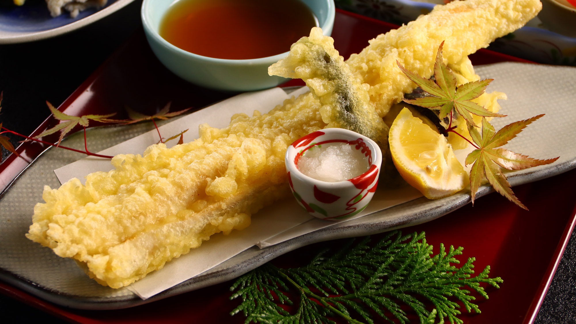 【あなご尽くし】大迫力！あなごの一本揚げ