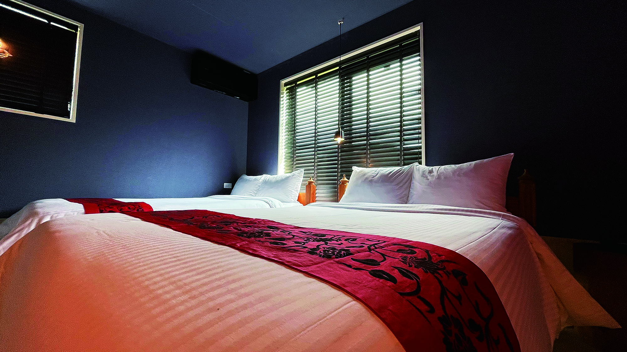 【3F】スーペリアデザインスカイビュー　モダンな雰囲気のベッドルーム
