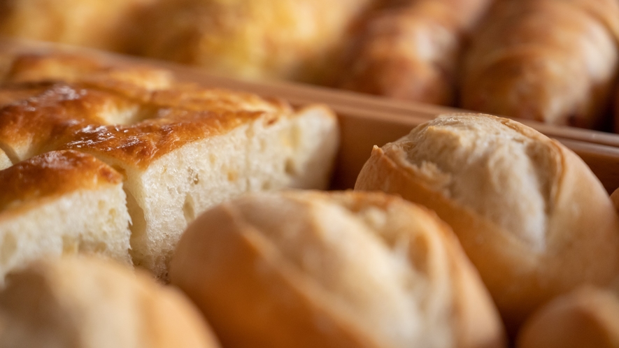 【朝食】 自家製パン5種