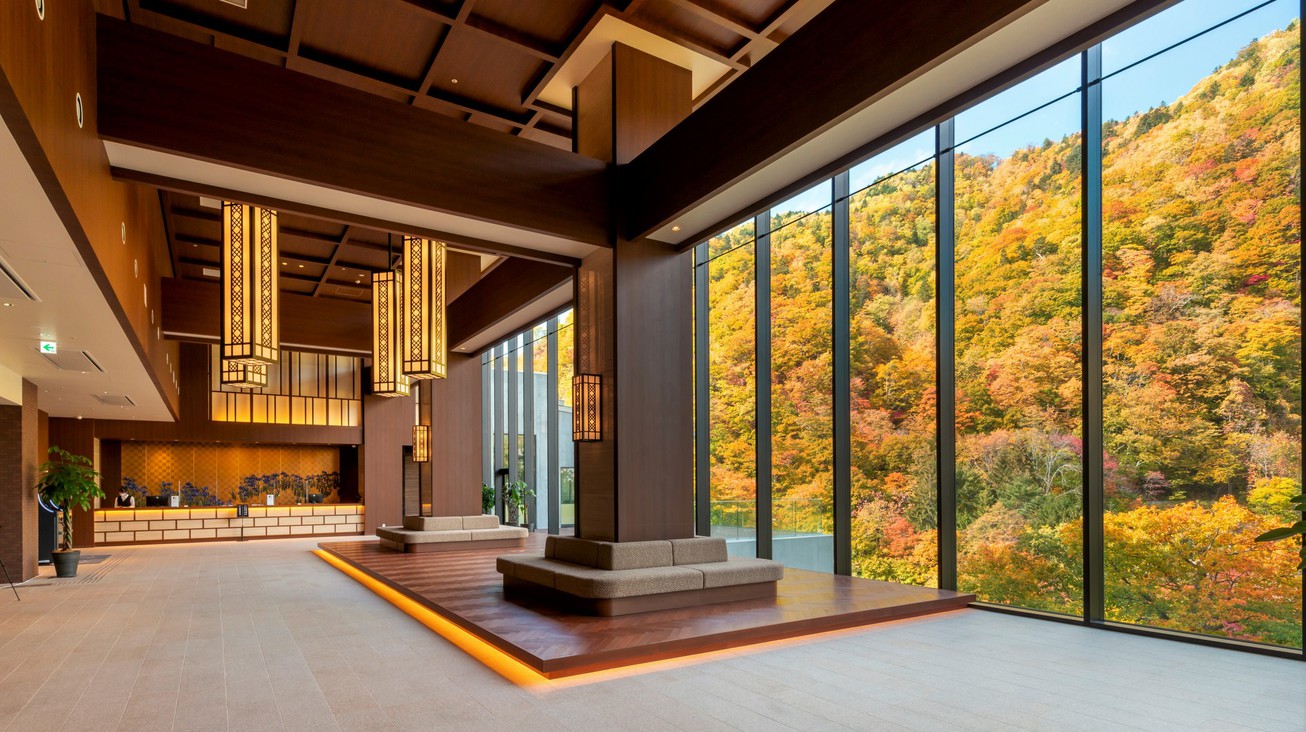 【基本プラン・1泊2食付】客室で温泉を楽しむ〜夕食は道産食材と季節の和洋中コースを堪能