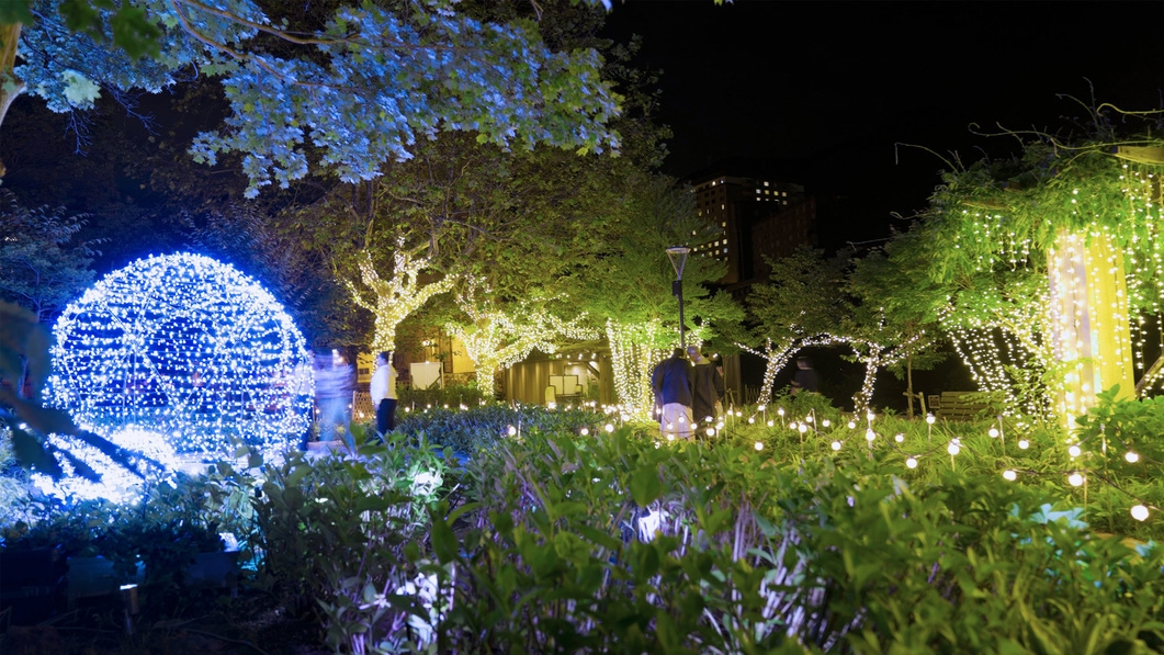 【7・8月季節限定】夜空とつながる青い魔法〜夕食時に乾杯用カクテル付◆1日10室／渓谷展望温泉付客室