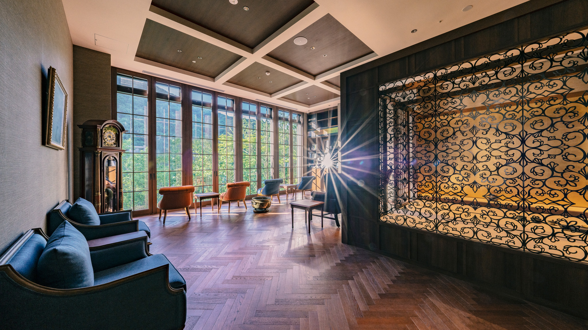 【ライブラリー・茶室】自然や食、旅、アート、歴史にまつわる書物と出会う場所