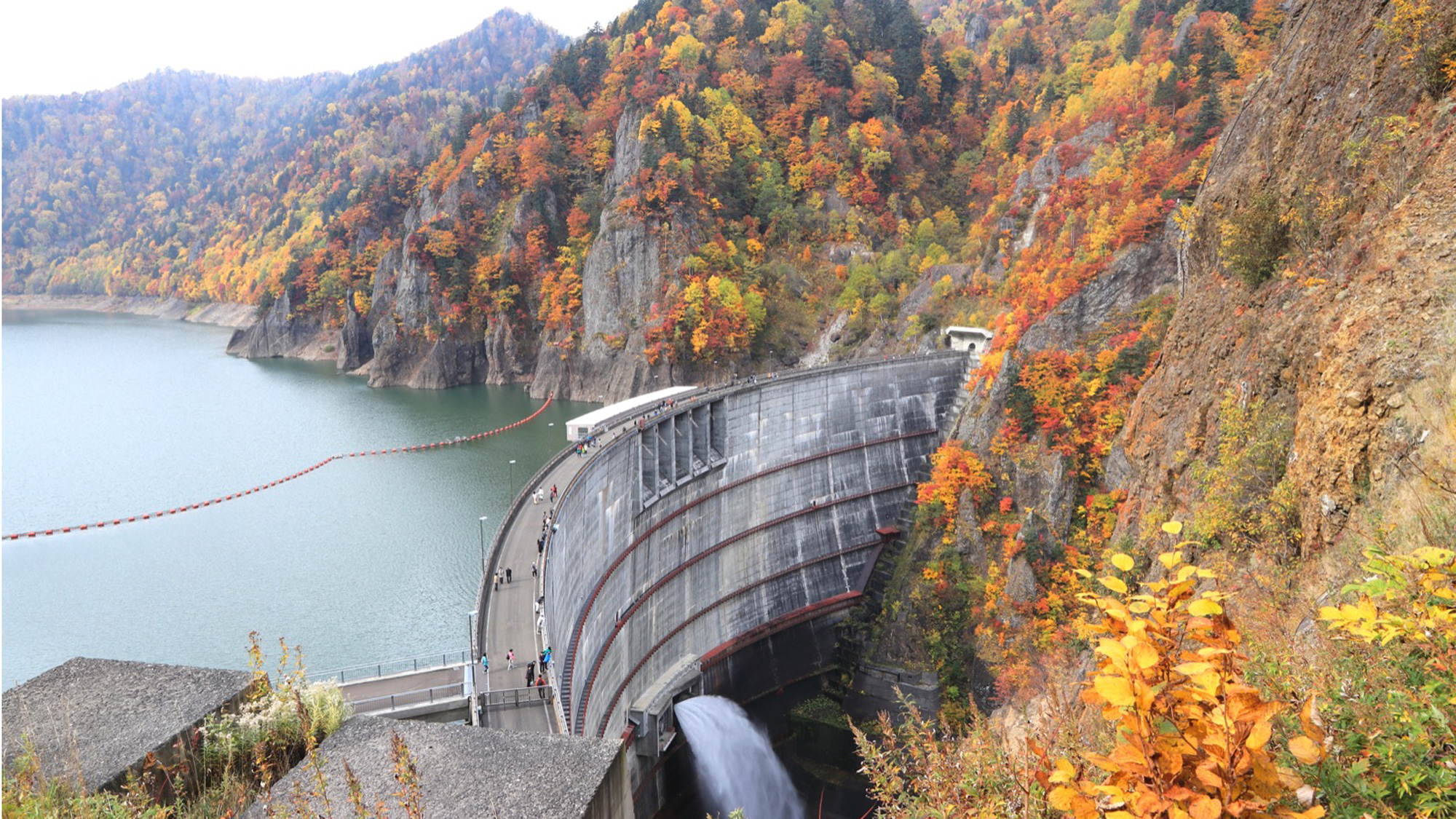 豊平峡ダムの紅葉