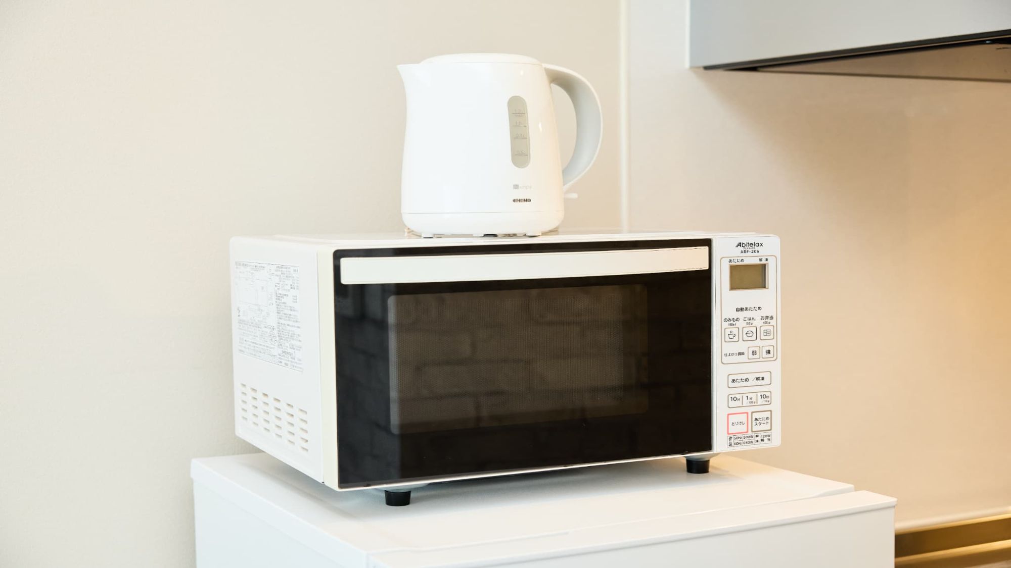 【客室備品】電子レンジとケトル◆