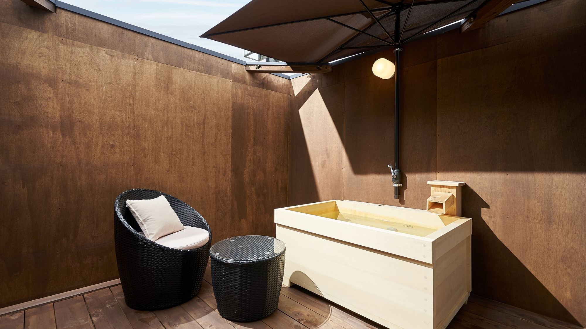 【素泊り】露天風呂客室で過ごす快適グランピング！フリードリンク付き