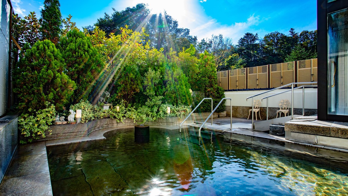 【素泊り】露天風呂客室で過ごす快適グランピング！フリードリンク付き