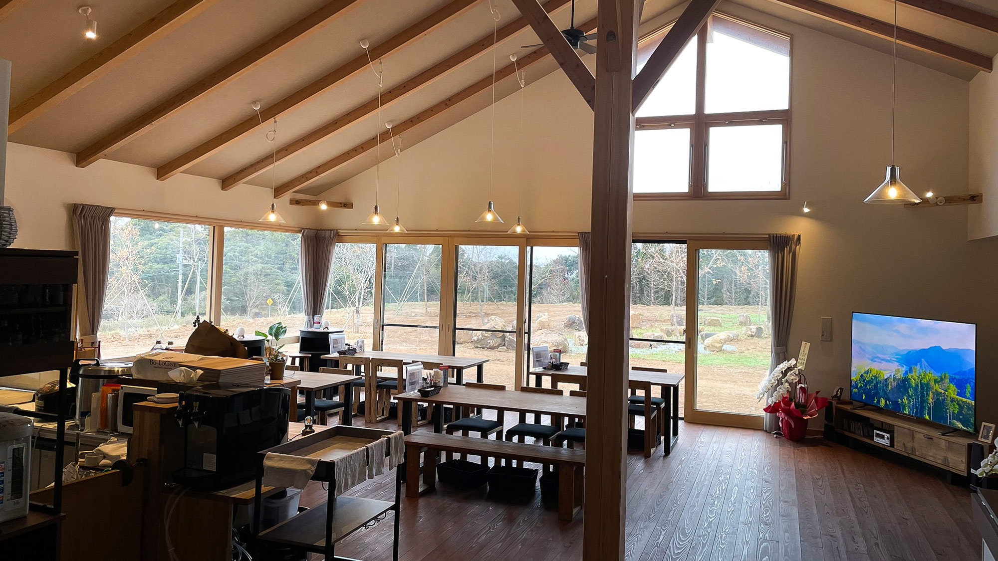 ・【レストラン】朝昼夜で異なるメニューをご用意しております（各営業時間をご確認下さい）