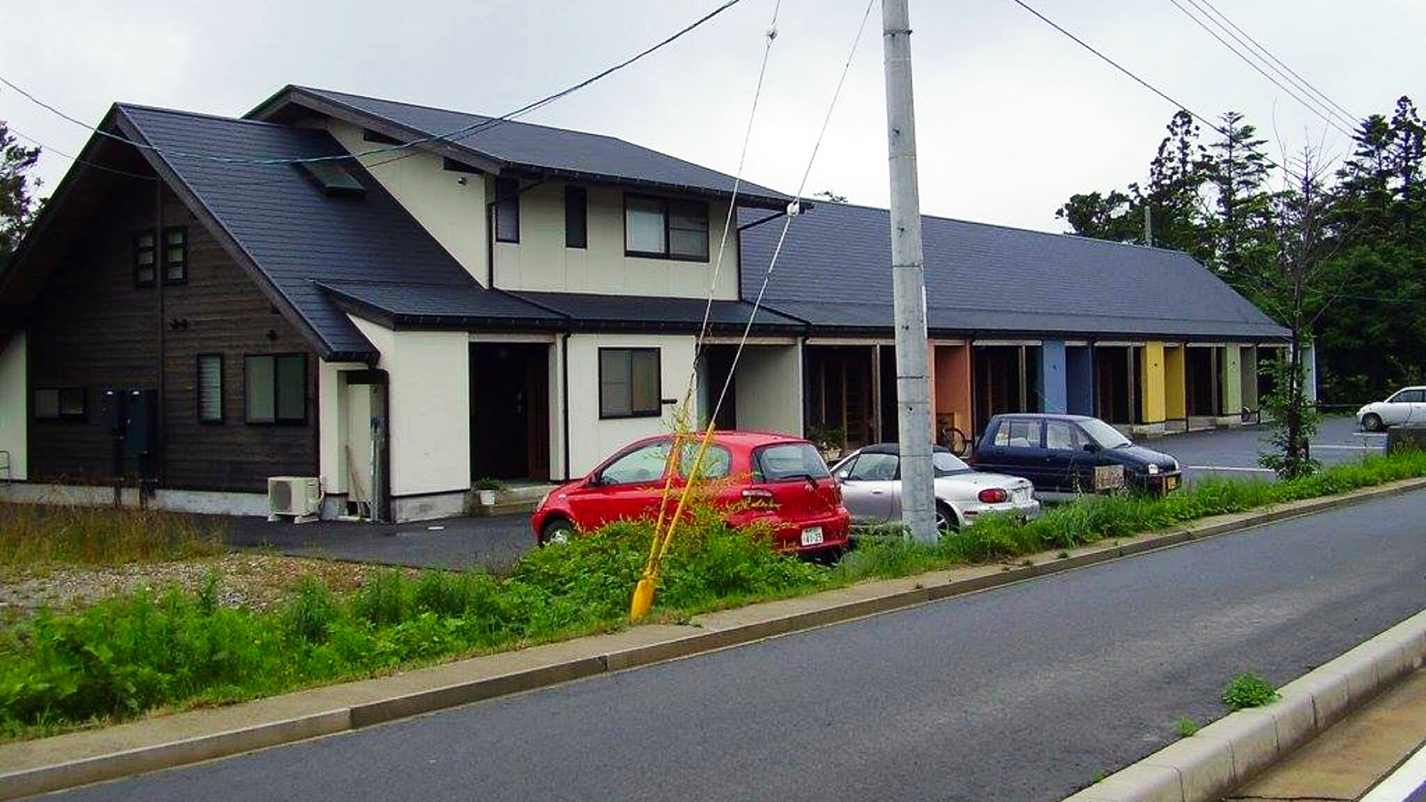 ・【コンドミニアム/外観】伝統的なスタイルに現代的デザインを融合させた「和モダン」スタイル