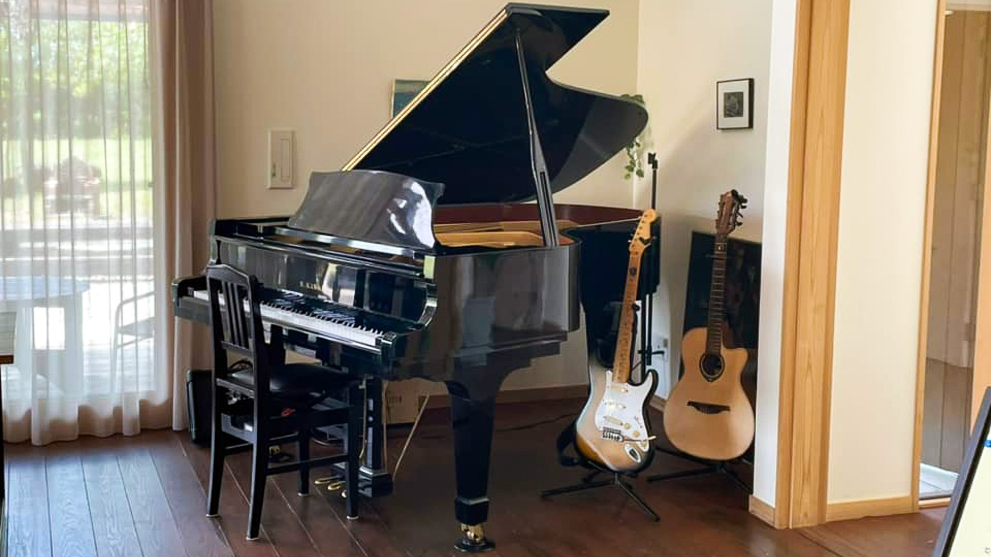 ・【レストラン】自然と楽器の音色が調和する時間をお過ごしください