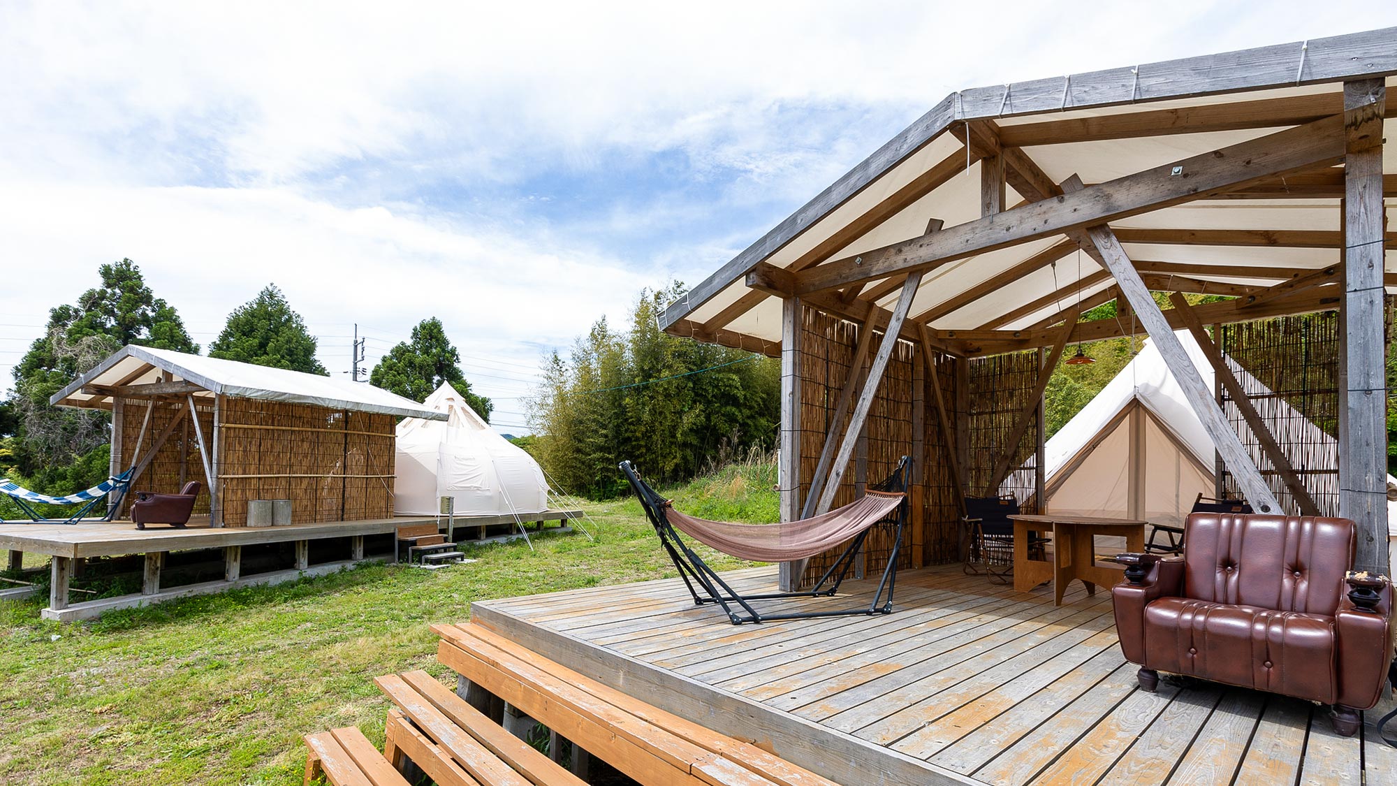 ・【グランピング】ソファやハンモックでのんびりとお過ごしください