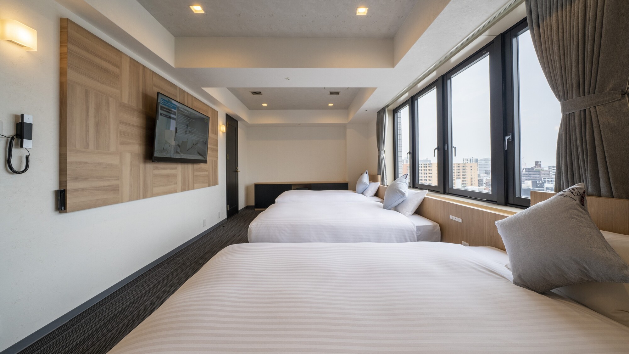 ◇エクスプレススイートルーム＜禁煙・シモンズ社製ベッド3台＞