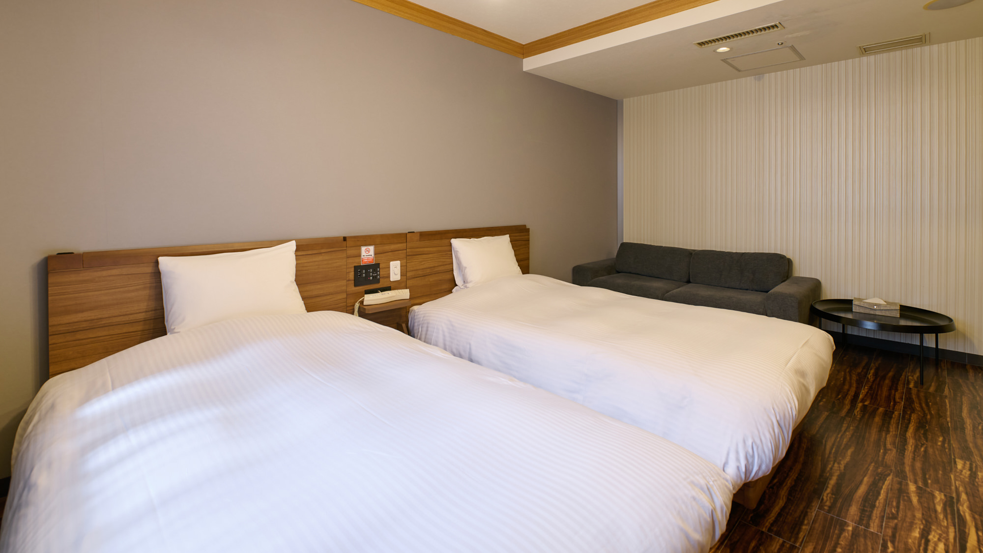 【ジュニアスイート・ツイン】30平米バストイレ別