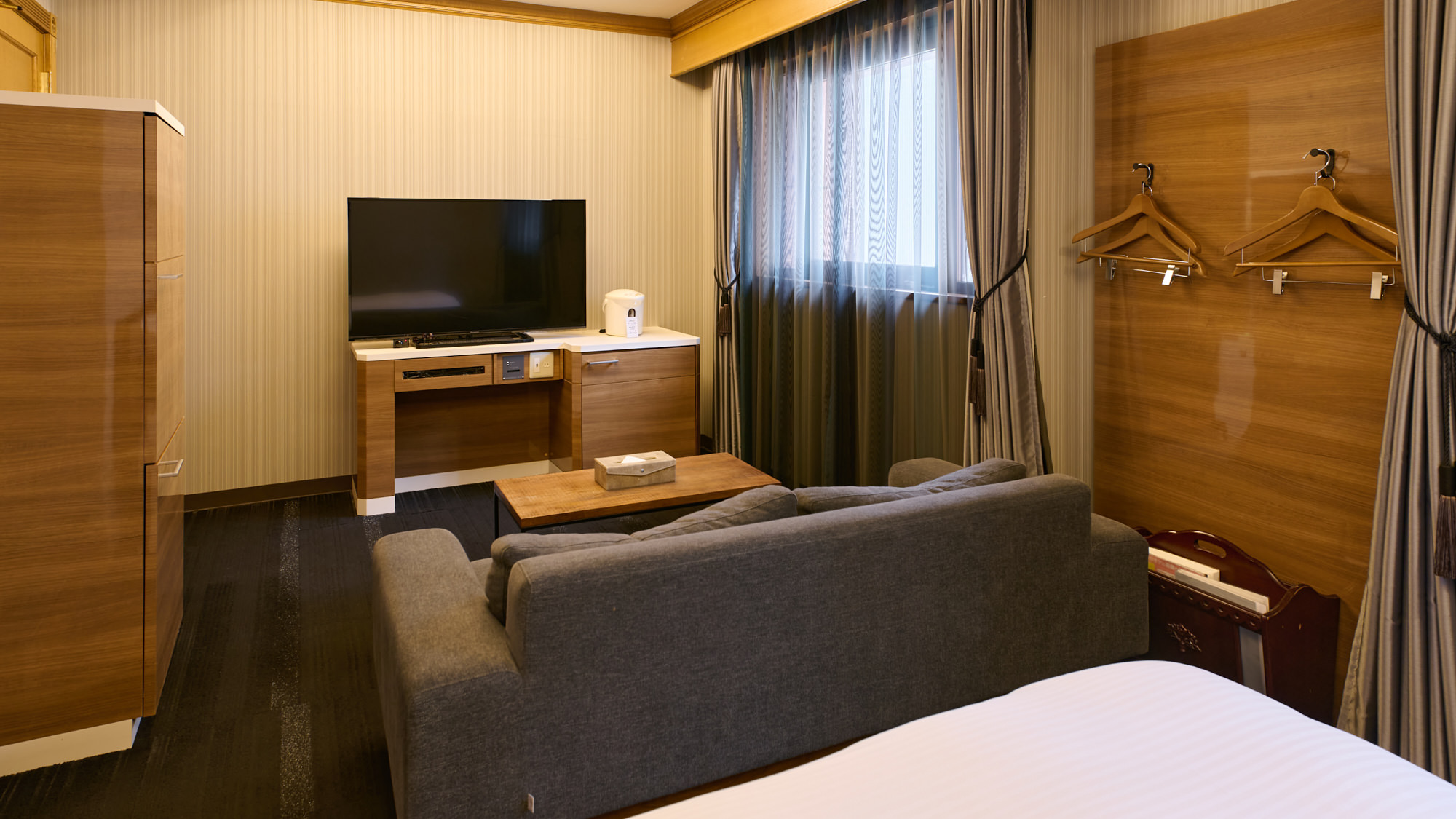 【ジュニアスイート・ツイン】30平米バストイレ別