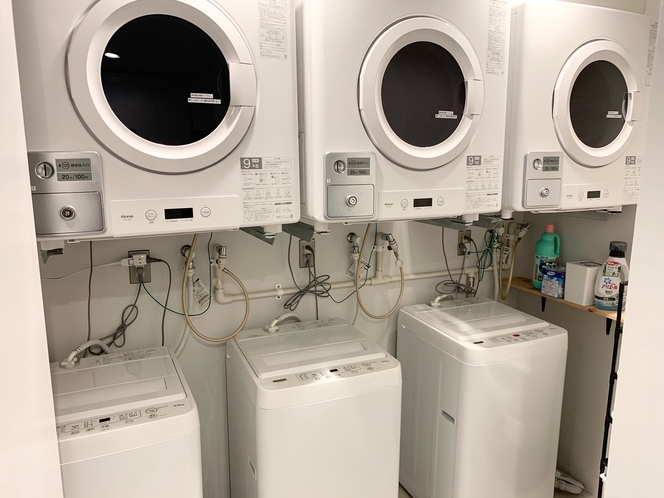 洗濯機・乾燥機 各3台設置