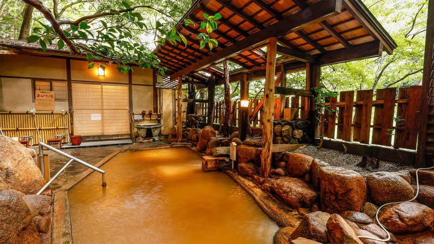 【黒毛和牛竹蒸し＆創作和食ビュッフェ】メイン料理２種＋約５０種のビュッフェで家族旅行も大満足！