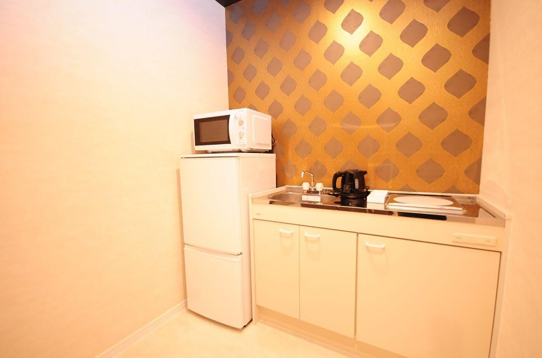 【パラスイート】