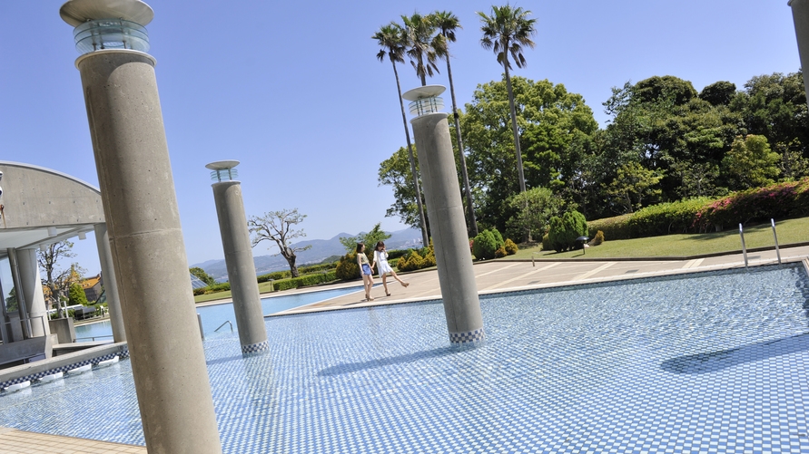 ＜ビュッフェ＞夏の予約♪プールで楽しむプレゼント付プラン