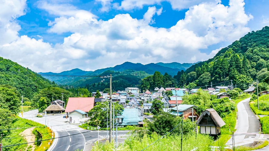 ・宿はのどかな自然が広がる滋賀県米原市の山深い集落にございます