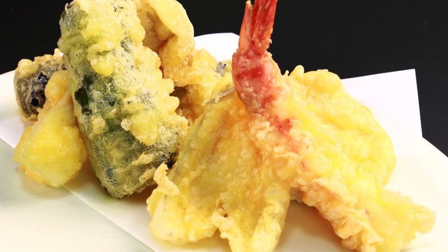 夕食一例☆季節の野菜と海鮮天ぷら