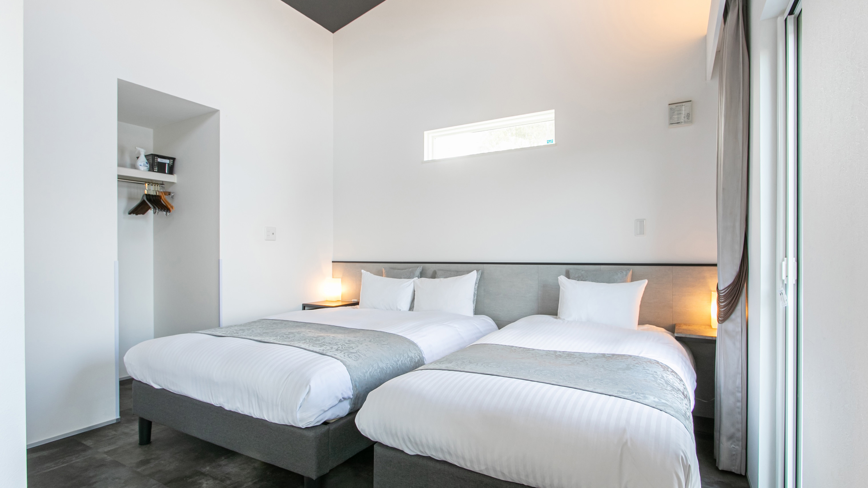 ベッドルーム(Zero)