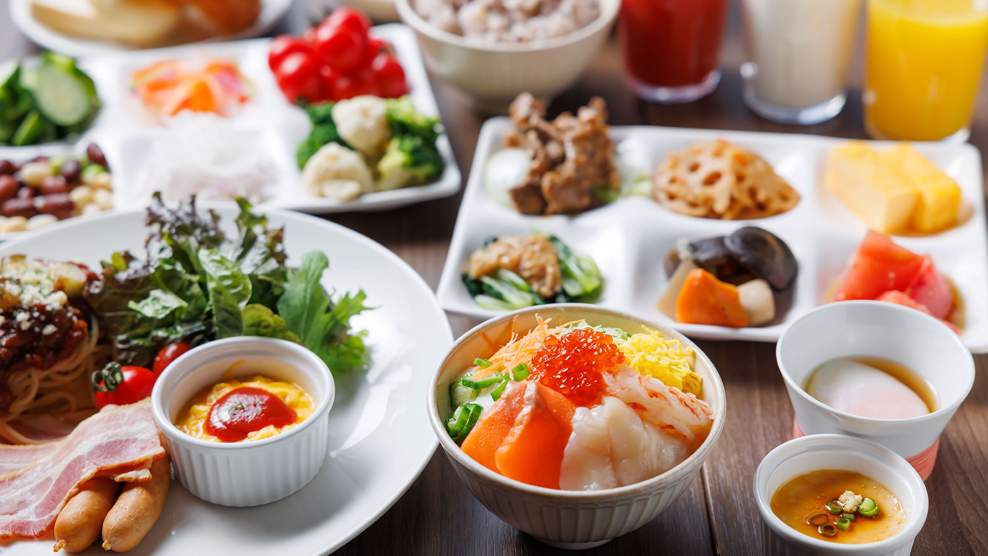 【朝食】北海道の旬食材を活かした約60種の和洋ビュッフェ。美味しい朝ごはんで素敵な1日のスタートを
