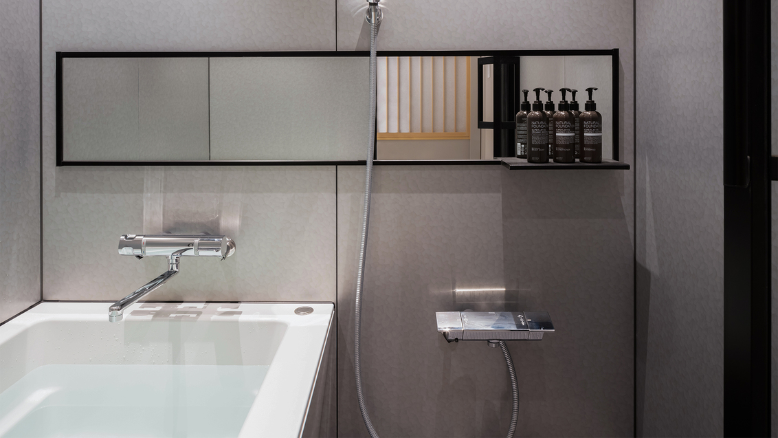 バスルーム（ジュニアスイート、スーペリアタイプ）