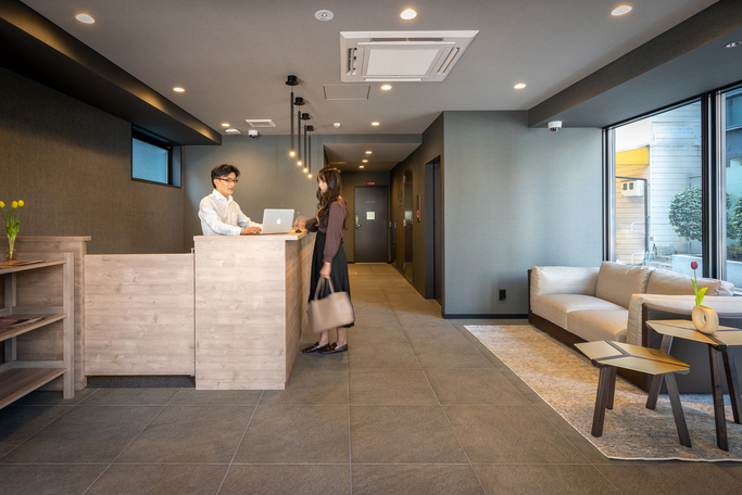 広々ロビーでお出迎えします♪