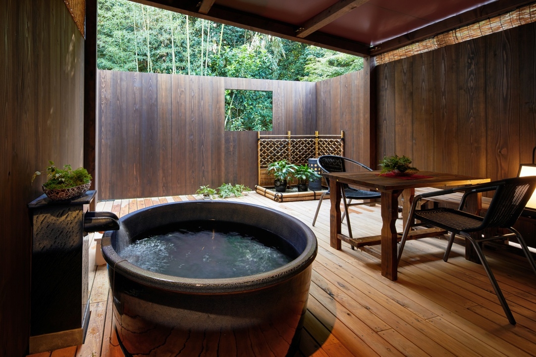 【自炊可能 / 2泊】清水寺近くの綺麗な京町家を一棟貸し切り 露天風呂、