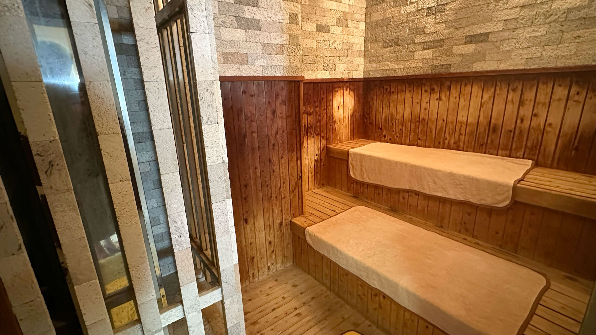 【素泊まり】昔から親しまれてきた源泉掛け流しの名湯で温泉三昧！連泊・湯治にオススメ