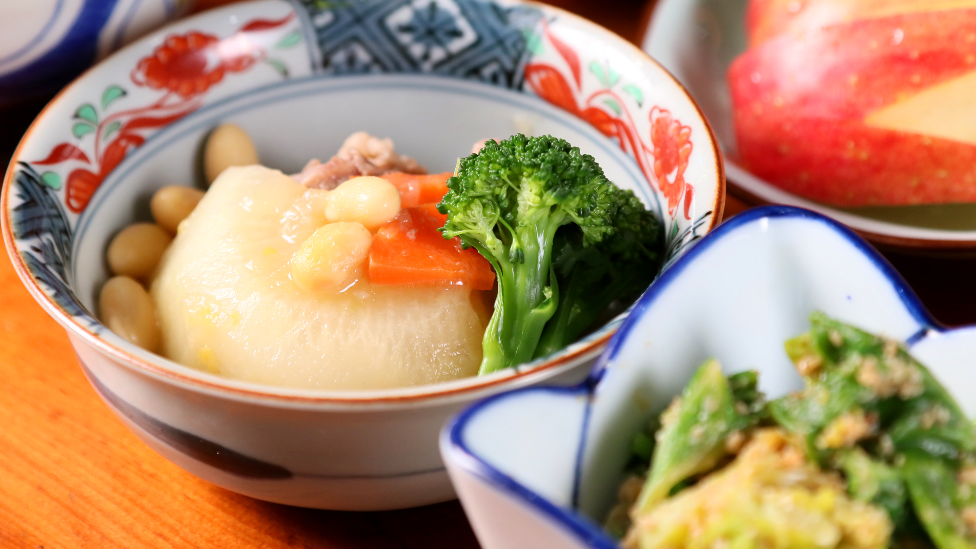 栄養満点の朝食で目覚めもぱっちり☆