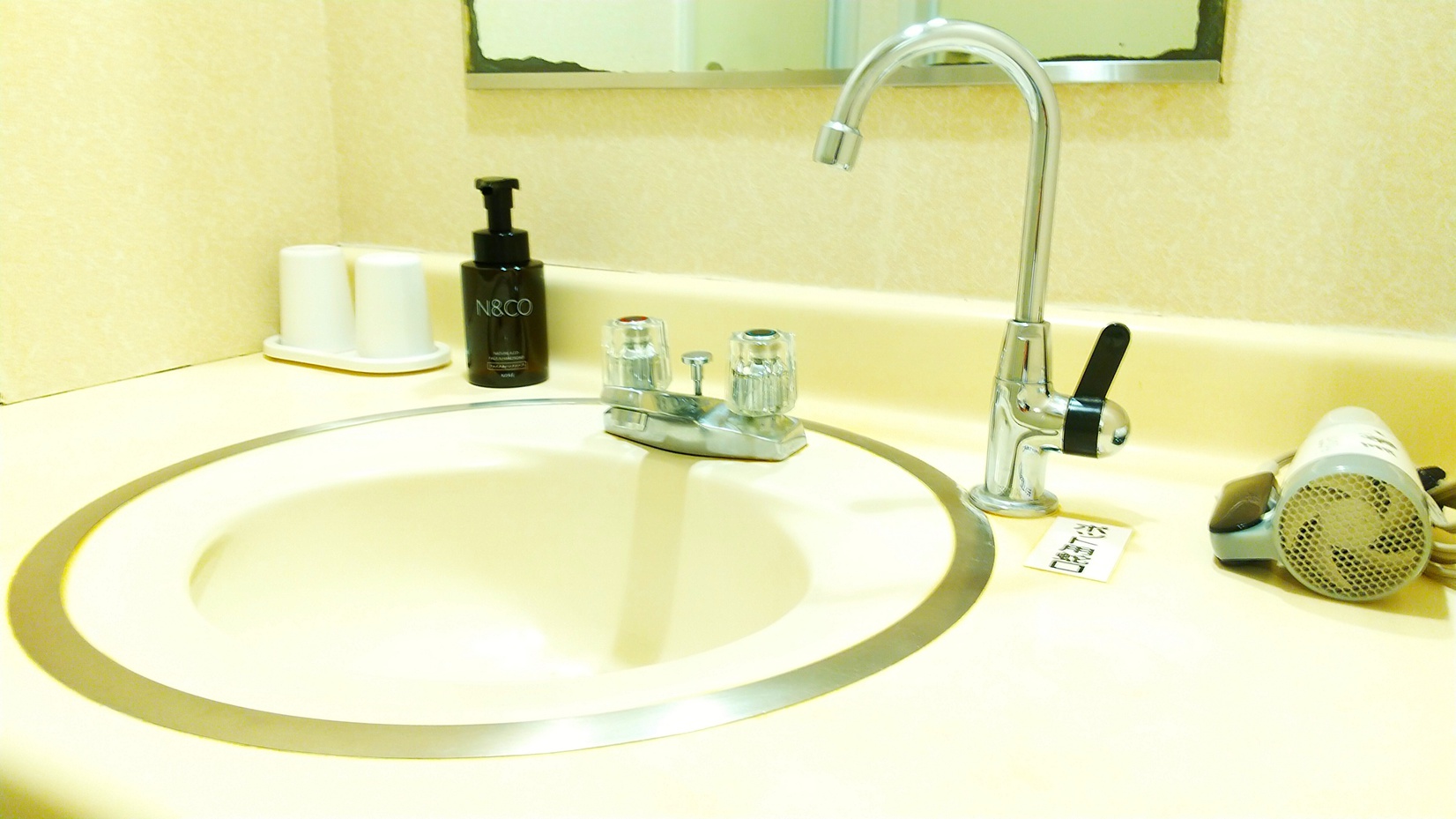 ツインルーム禁煙（ベッド幅120㎝／23㎡）