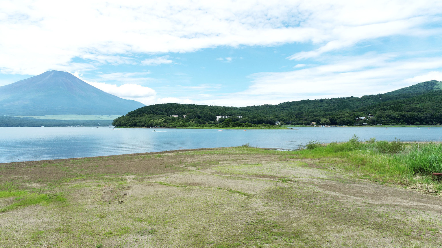 眼前に富士山♪山中湖の湖畔で楽しめるキャンプサイト付きプラン！