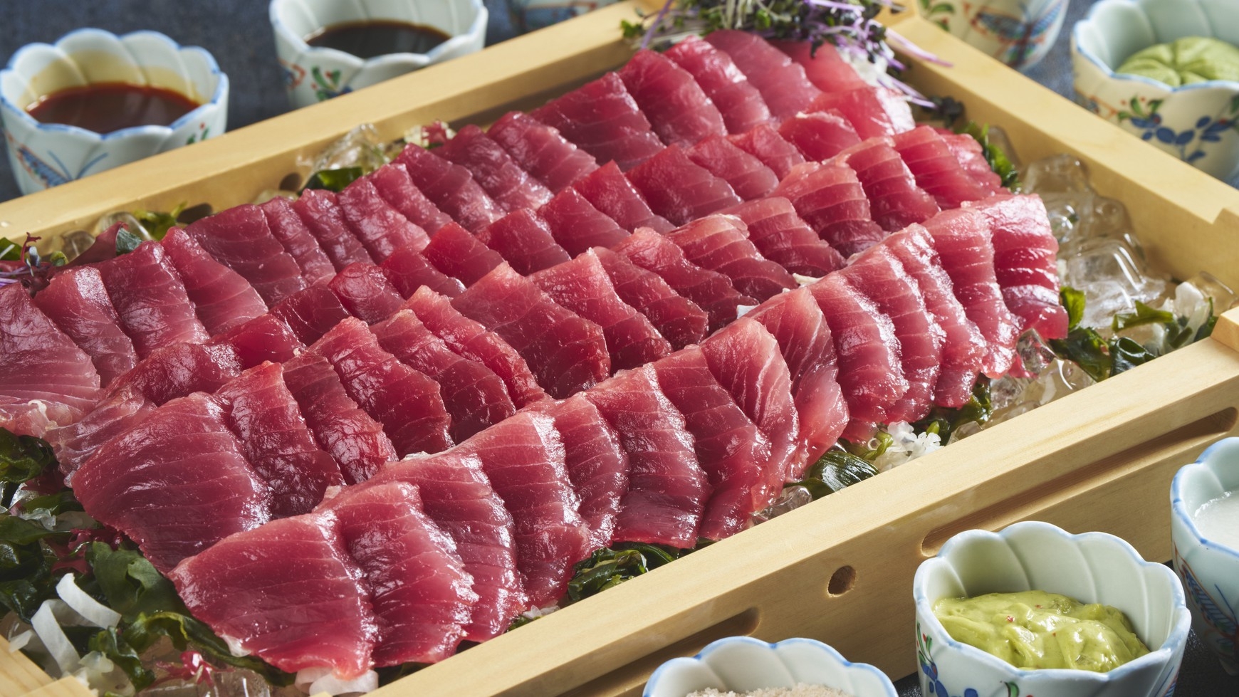 【30％OFF】【楽天スーパーSALE】やんばる食材を楽しむディナー♪＜夕朝食付き・2連泊以上＞