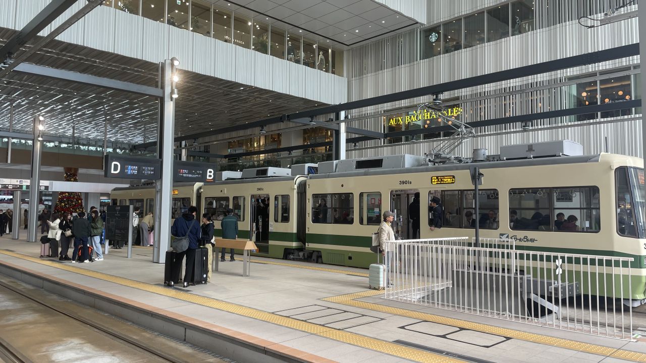 広島駅構内　路面電車