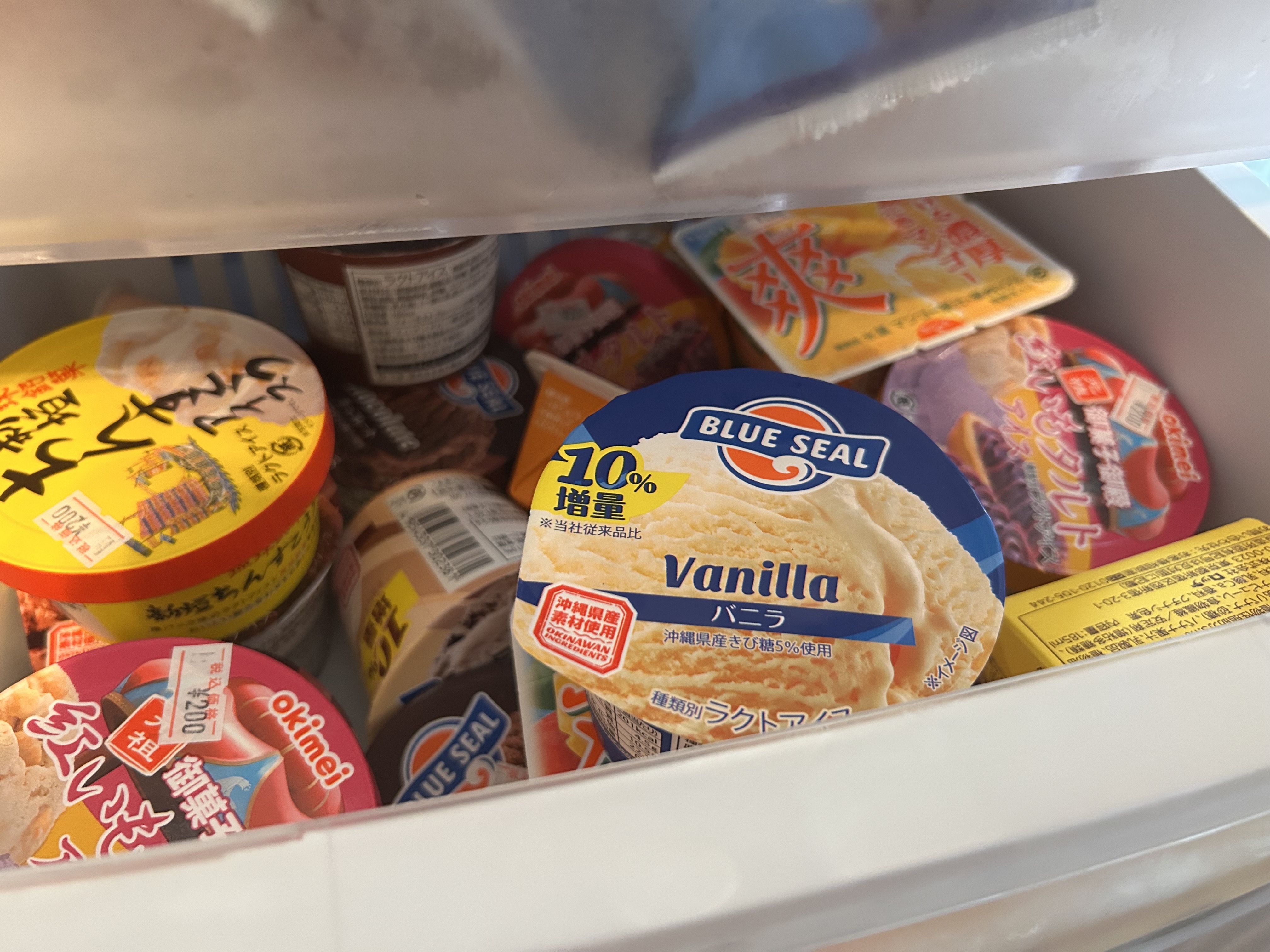 2階_コミュニティストア_アイス